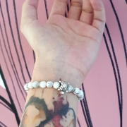 Bracelet "Bien-être & Confiance" en howlite - Tortue argentée